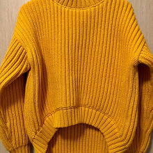 Отдается в дар Желтый свитер (М)