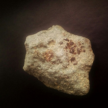 Отдается в дар Гранат андрадит на хлорите- в коллекцию минералов