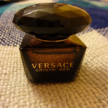 Отдается в дар Versace Crystal noir