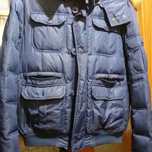 Отдается в дар зимняя куртка 52 размер