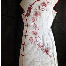 Отдается в дар Платье из китая новое, 42-44 размер