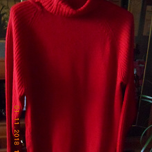 Отдается в дар свитер женский, размер 48