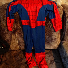 Отдается в дар Карнавальный костюм «Человек-паук»