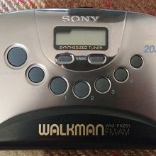 Отдается в дар Плеер-радио Sony Walkman