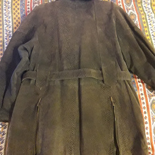 Отдается в дар Женская куртка кожаная(нубук) XL.