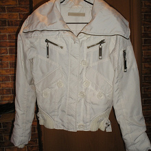 Отдается в дар Куртка демисезонная подростковая, размер 42-44, рост 160-165см.