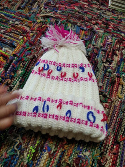 Отдается в дар «Дарю шапочку на малыша от полугода до года.»