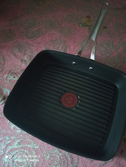 Отдается в дар «Сковорода гриль Tefal»