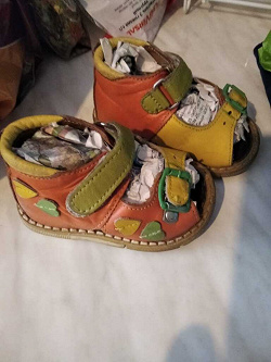 Отдается в дар «детские сандали 17 размер»