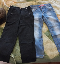 Отдается в дар «Брюки и джинсы для мальчика на 6-7 лет»