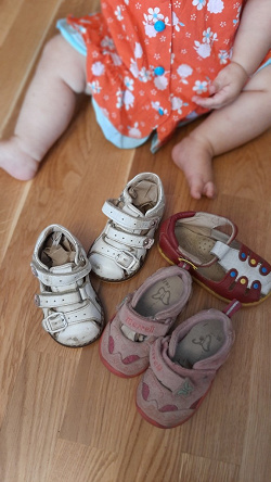 Отдается в дар «Детская обувь»
