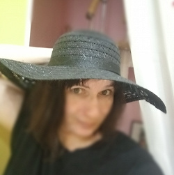 Отдается в дар «Шляпа женская плетеная»