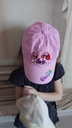 Отдается в дар «Кепки на 3-5 лет»