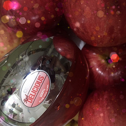 Отдается в дар «DKNY Red Delicious»