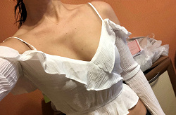 Отдается в дар «Блуза в стиле кармен для Дюймовочки, XS рост 160»