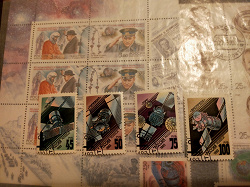 Отдается в дар «Космос, спутники. Почтовые марки России, 1993.»