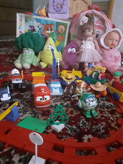 Отдается в дар «Игрушки для малышей 2-7 лет»