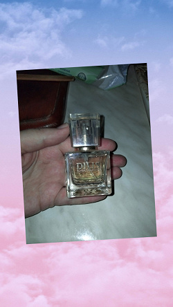 Отдается в дар «парфюм женский»