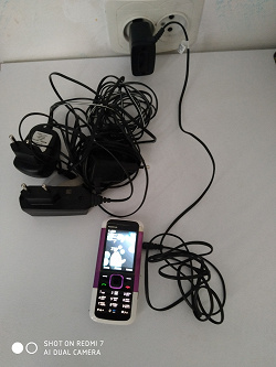 Отдается в дар «Зарядки для тел.Nokia 3шт. и одна не распознанная»