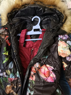 Отдается в дар «Куртка на девочку двусторонняя на рост 140»