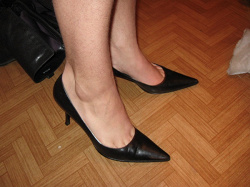 Отдается в дар «Женские туфли классические.»