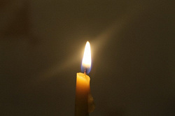 Отдается в дар «Свечи восковые, зажженные у мощей преп. Серафима Саровского»