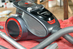 Отдается в дар «Пылесос Hoover Xarion»