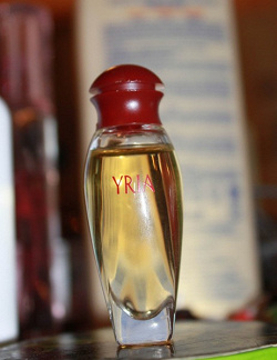 Отдается в дар «Yria (7,5 ml)»