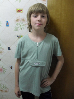 Отдается в дар «Футболка (?)»