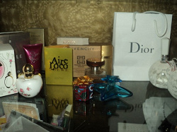 Отдается в дар «Пакет подарочный Dior»