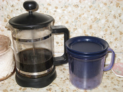 Отдается в дар «tupperware Заварочная чашка для чая (350 мл)»