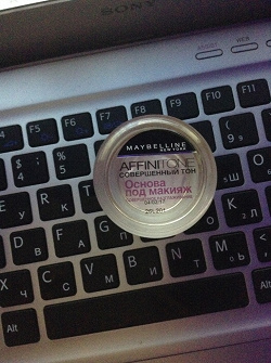Отдается в дар «Основа под макияж Maybelline»