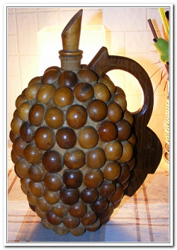 Отдается в дар «Бутыль деревянная «Виноград»»