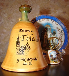 Отдается в дар «Сувенирный колокольчик из Испании»