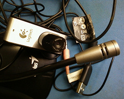 Отдается в дар «Микрофон и камера для компьютера»