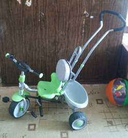 Отдается в дар «детский трехколесный велосипед»