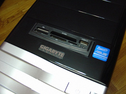 Отдается в дар «Card reader внутренний.»