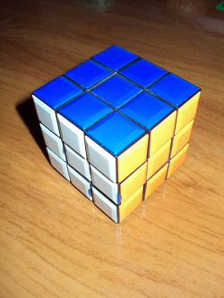 Отдается в дар «кубик рубик»