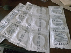 Отдается в дар «66 презервативов»
