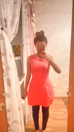 Отдается в дар «Платье 42 размер»