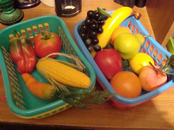 Отдается в дар «Овощи-фрукты пластмассовые»
