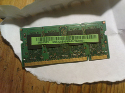 Отдается в дар «Ноутбучная планка памяти 512Мб PC2-5300»