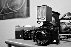 Отдается в дар «Вспышка для фотоаппарата»