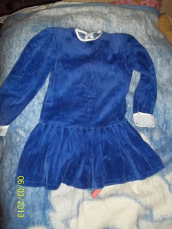 Отдается в дар «платье на девочку на 5-7 лет»
