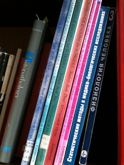 Отдается в дар «Учебники и книги для учителя по английском языку.»