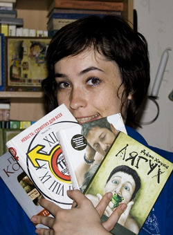 Отдается в дар «Книги (2 шт, Робски — уже нет!)»