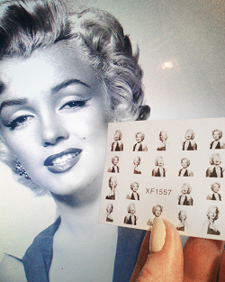Отдается в дар «Наклейки на ногти Marilyn Monroe»
