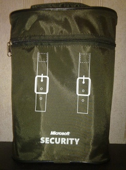 Отдается в дар «Сумочка Microsoft Security»
