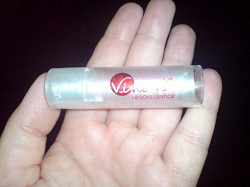 Отдается в дар «Губная помада «Первая любовь» Oriflame — Джастин Visions Lip Love Lipstick»
