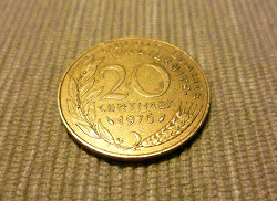 Отдается в дар «Монеты Франции, 20 и 10 сантимов»